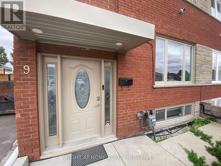 Property Photo:  9 Snowood Court  ON M3N 1E7 