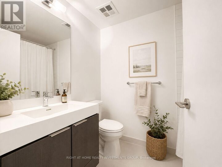 Property Photo: 3100 Keele Street 1212 ON M3M 0E1