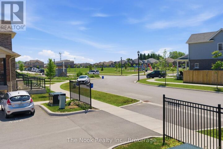 Property Photo:  470 Lonsberry Drive 506  ON K9A 0K4 