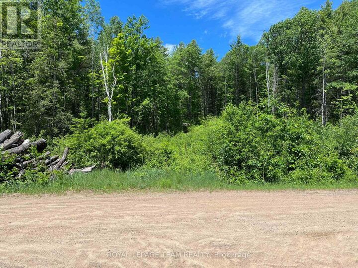 Property Photo:  695 Long Lake Road  ON K0J 1B0 