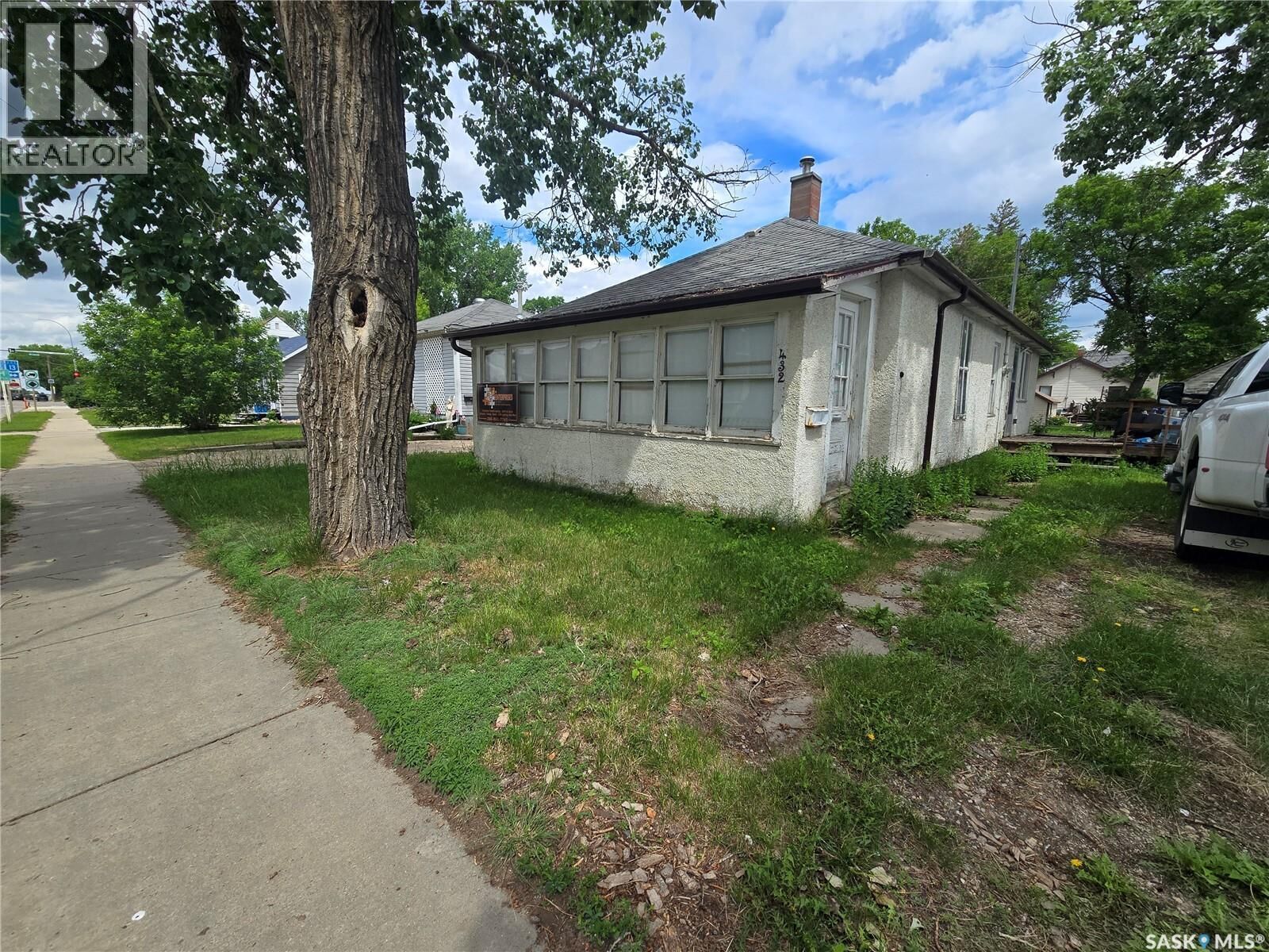 Property Photo:  432 Government Road  SK S4H 0P6 