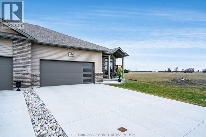 Property Photo: 304 Horizon Lane ON N7L 0G6