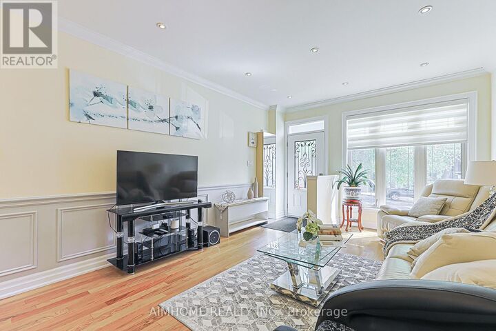 Property Photo:  386 Jones Avenue West  ON M4J 3G3 