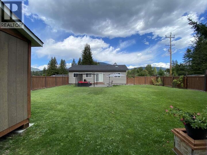 Property Photo: 2704 Jacks Crescent BC V0G 2G1