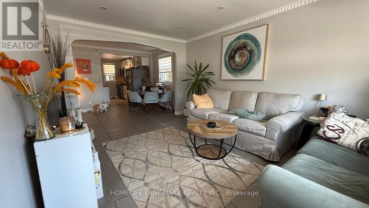 Property Photo:  78 Yorkview Drive  ON M8Z 2G2 