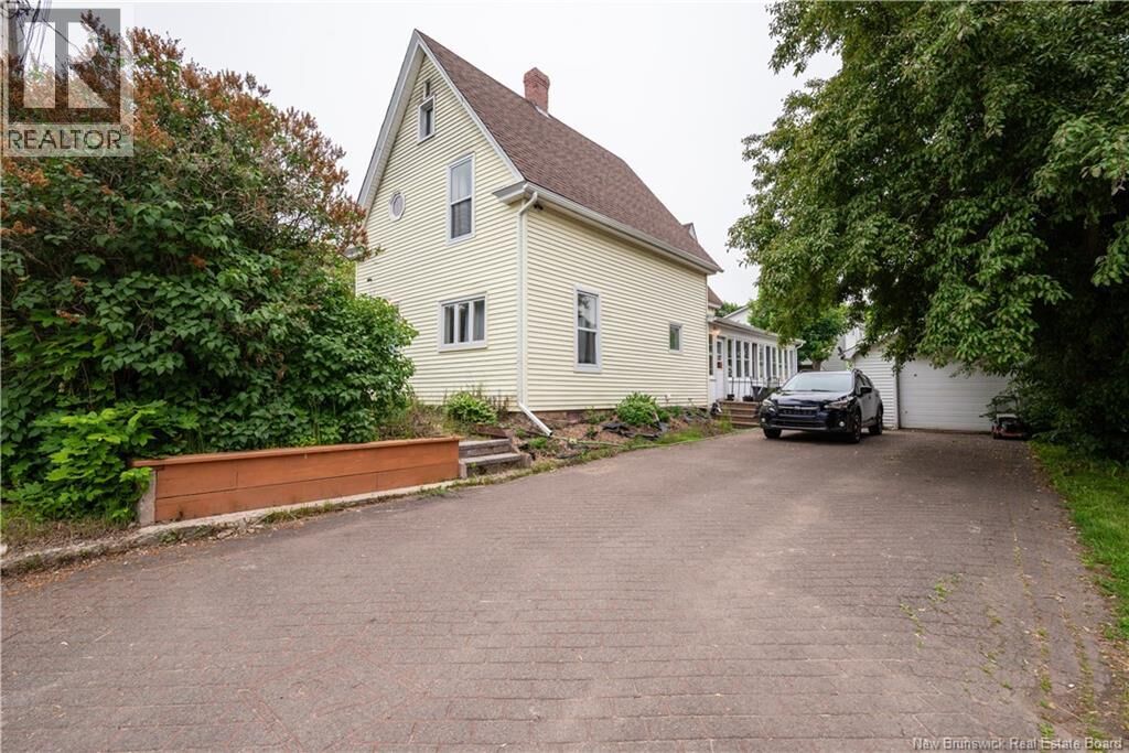 Property Photo:  41 Lockwood Street  NB E1H 2H5 