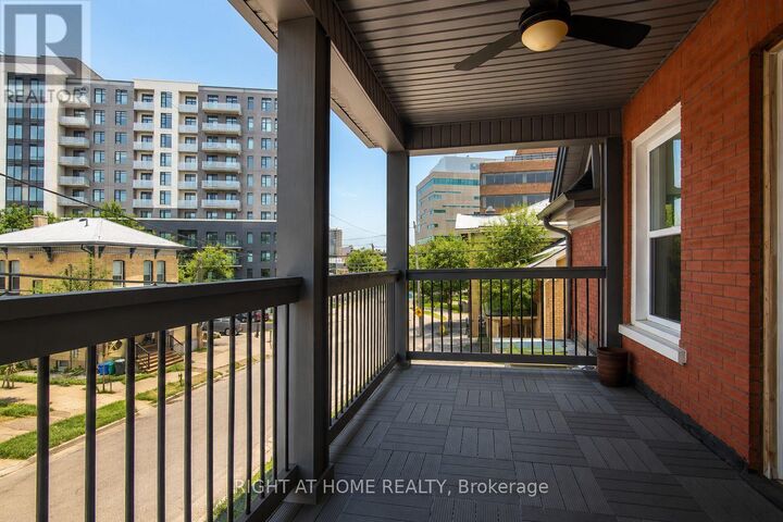 Property Photo:  2-94 Scott Street  ON N2H 2R5 