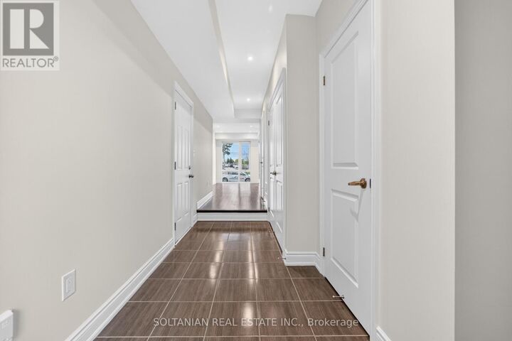Property Photo:  85 Pony Farm Drive  ON M9R 0B3 