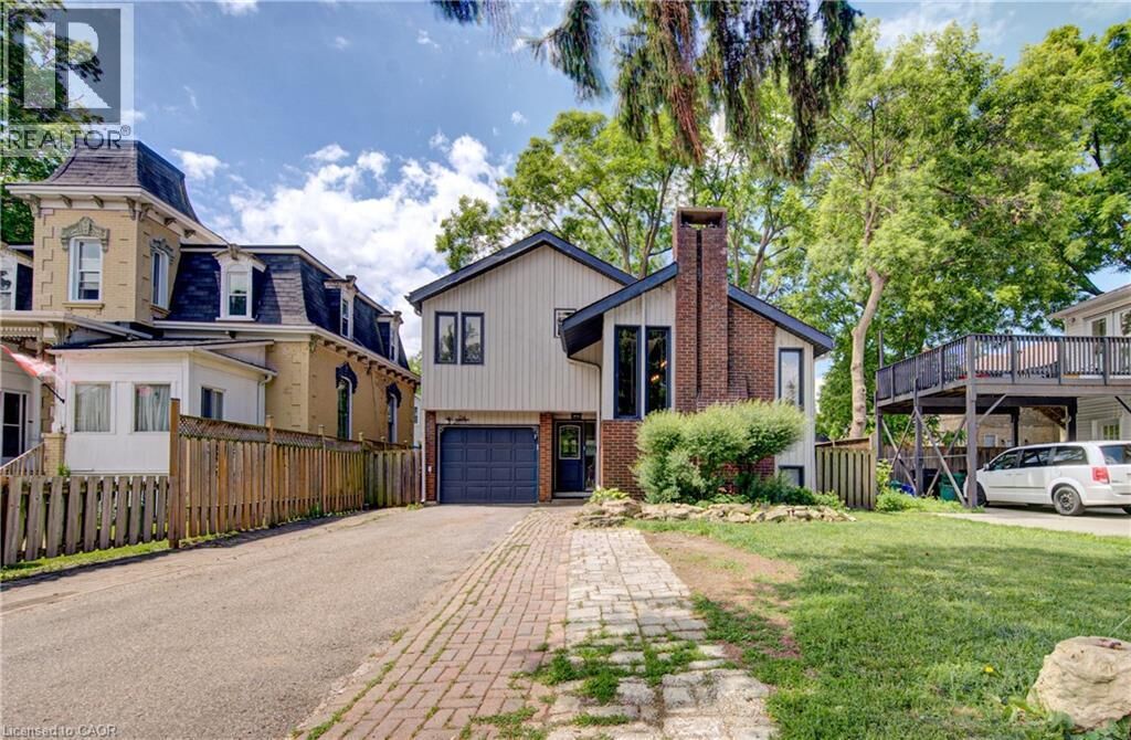 Property Photo: 154 Grand Avenue South ON N1S 2M4