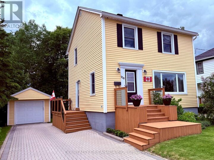 Property Photo:  329 Tamarack Street  ON P4N 6R3 