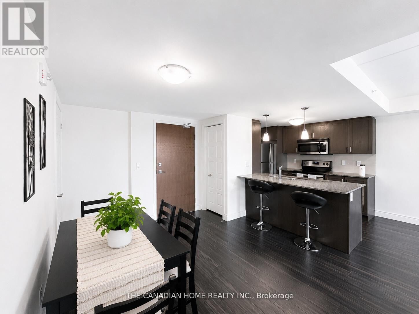 Property Photo:  17 Kay Crescent 207  ON N1L 0P1 