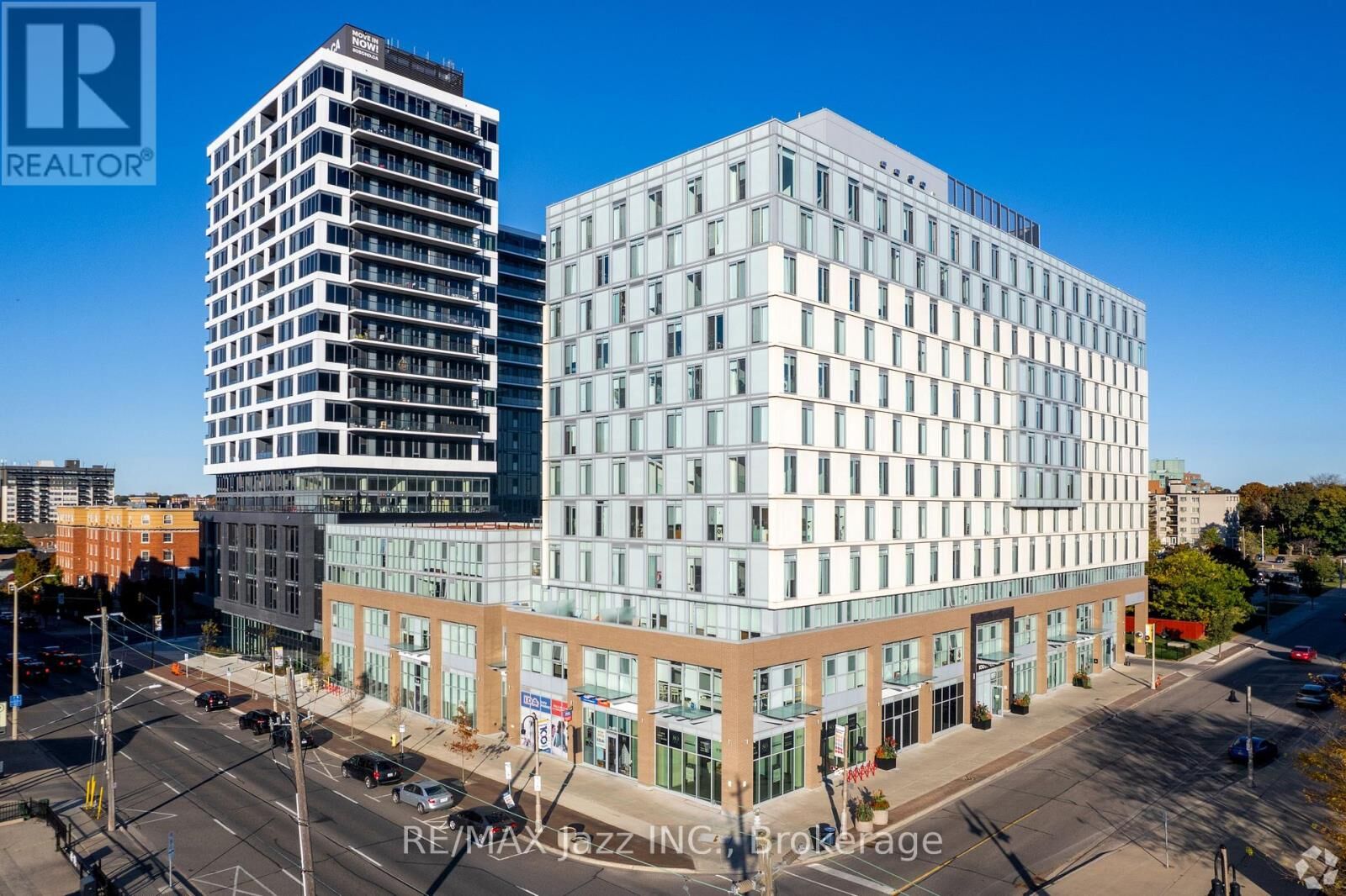 Property Photo: 100 Bond Street East 1207 ON L1G 0E6