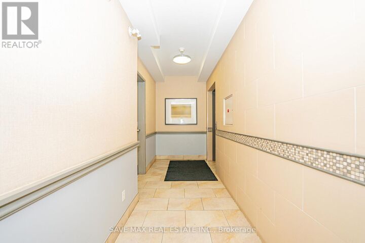 Property Photo:  3075 Thomas Street 213  ON L5M 0L8 