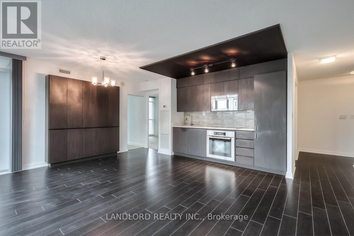 Property Photo:  15 Iceboat Terrace 836  ON M5V 4A5 