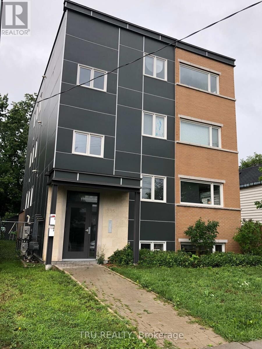 Property Photo:  335 Olmstead Street 2  ON K1L 7K2 