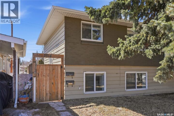 Property Photo:  2614 7th Street E  SK S7H 1A5 