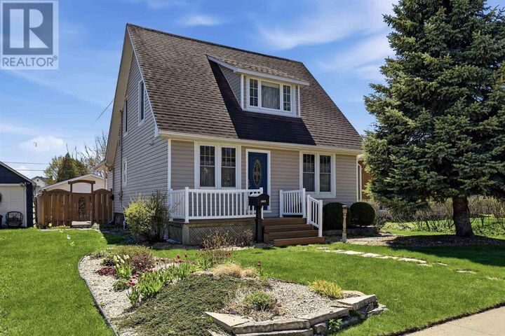 Property Photo:  1073 Wellington St  ON P6A 2P2 