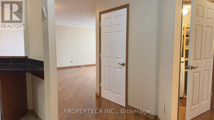 Property Photo: 1131 Steeles Avenue West 609 ON M2R 3W8