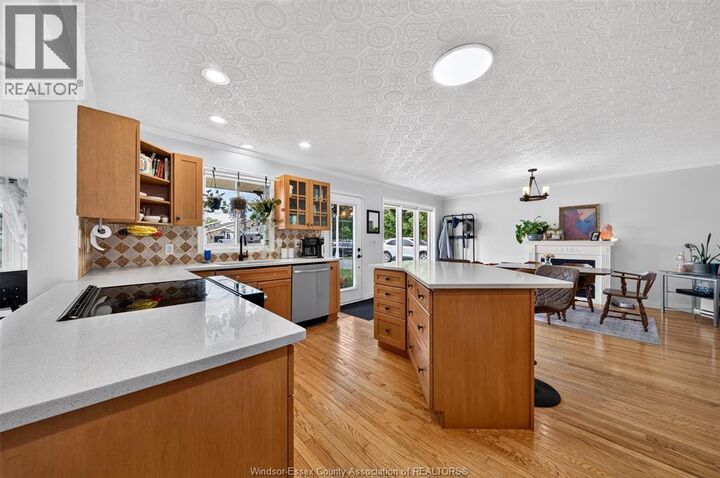Property Photo: 2 Earl Court ON N8M 3E1