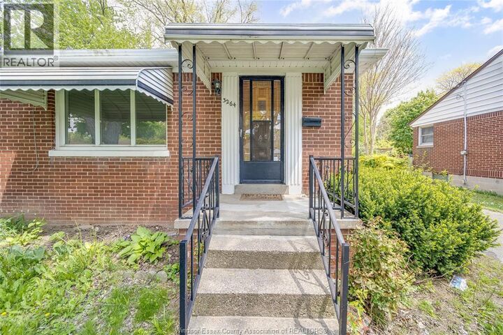 Property Photo: 3264 Dominion Boulevard ON N9E 2N5