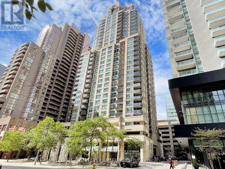 Property Photo:  750 Bay Street 2307  ON M5G 1N6 