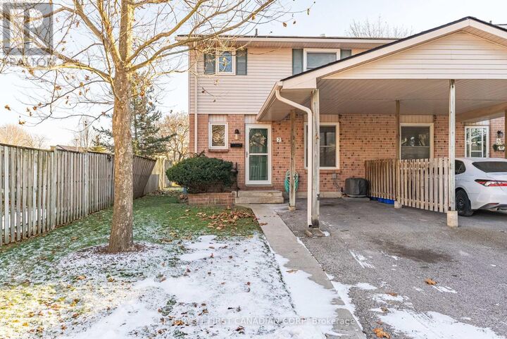 Property Photo:  160 Conway Drive Unit 7  ON N6E 3M4 