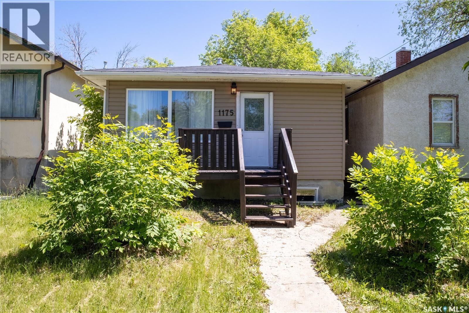 Property Photo:  1175 Queen Street  SK S4T 4B3 