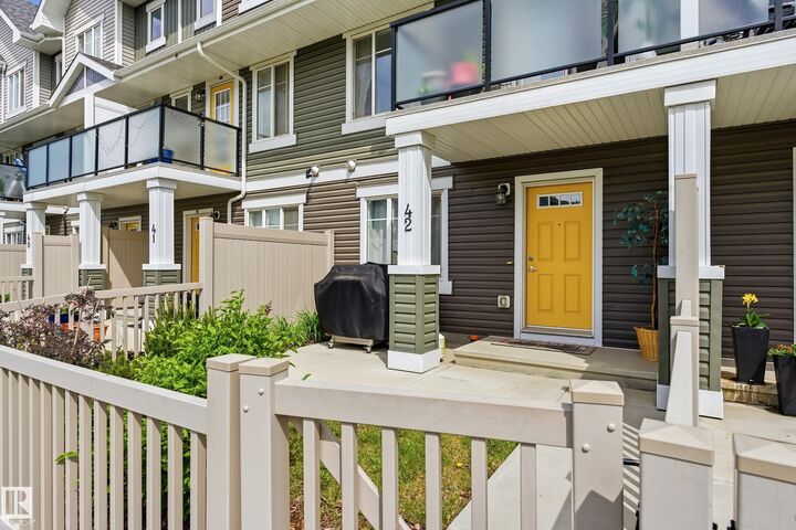Property Photo:  2905 141 Street SW 42  AB T6W 3M4 