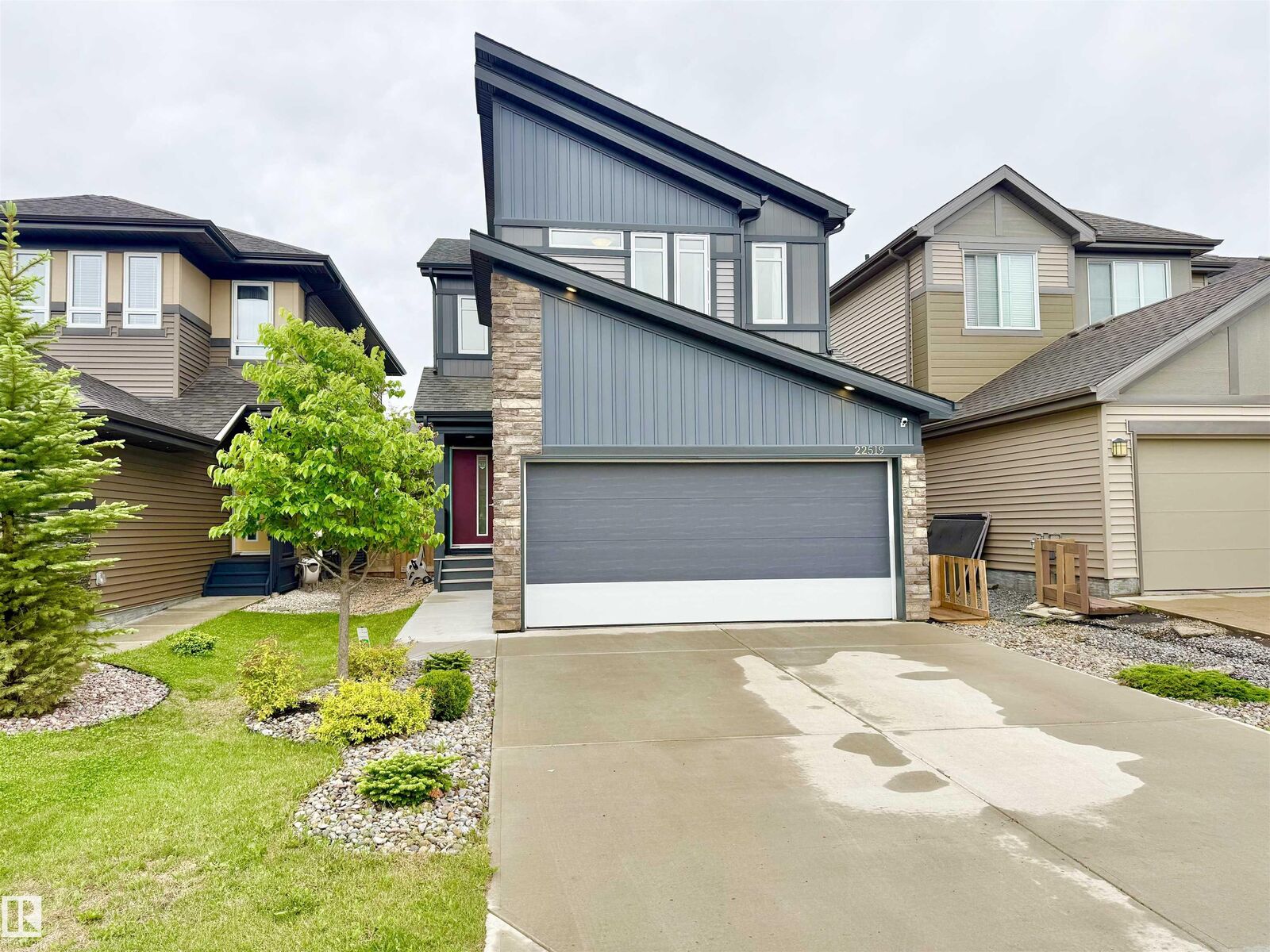 Property Photo: 22519 96 Avenue NW AB T5T 7K5
