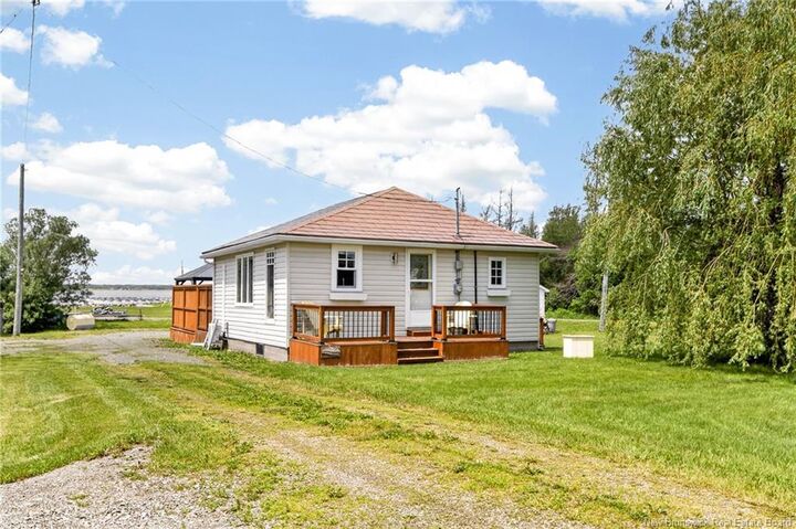 Property Photo: 32 Allee Des Copains NB E4R 5N7