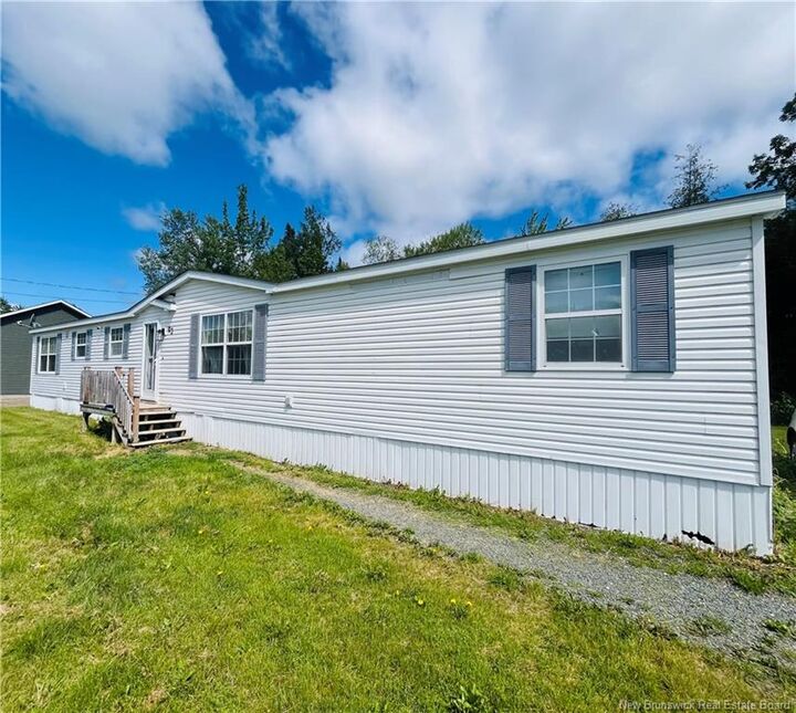 Property Photo:  3 Cedar Crescent  NB E9E 0C1 