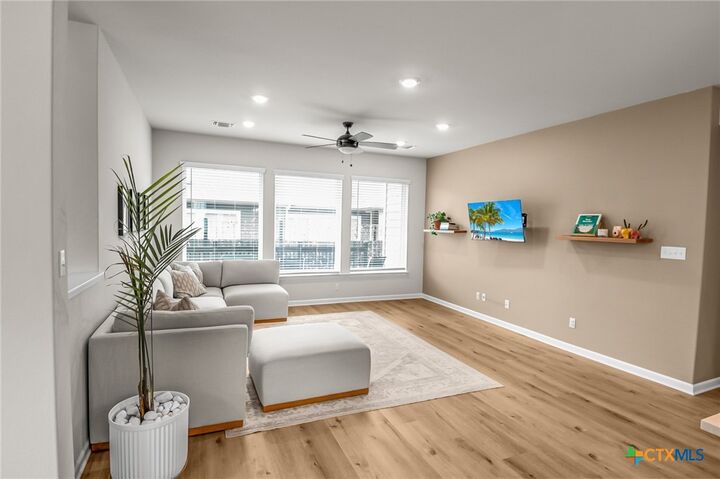 Property Photo:  166 Twistleaf Drive  TX 78610 