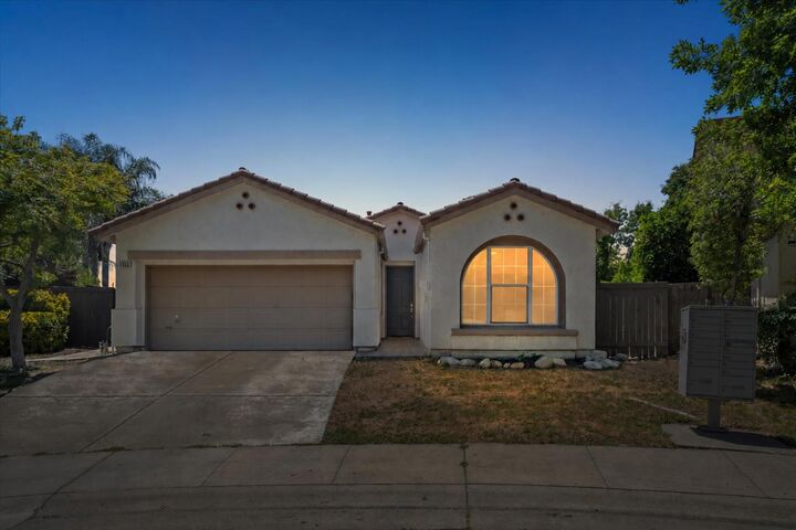 Property Photo:  1902 Ivycrest  CA 95835 