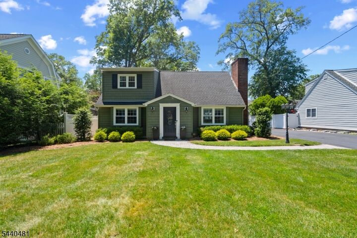 Property Photo:  95 Edison St  NJ 07481 