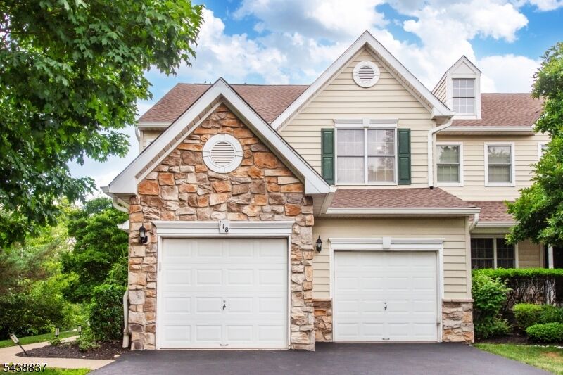 Property Photo:  118 Patriot Hill Drive  NJ 07920 