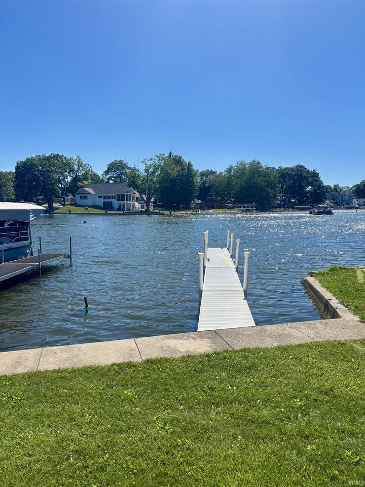 Property Photo:  2515 Ln 150 Hamilton Lk  IN 46742 