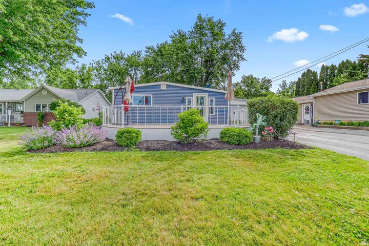 Property Photo:  2515 Ln 150 Hamilton Lk  IN 46742 