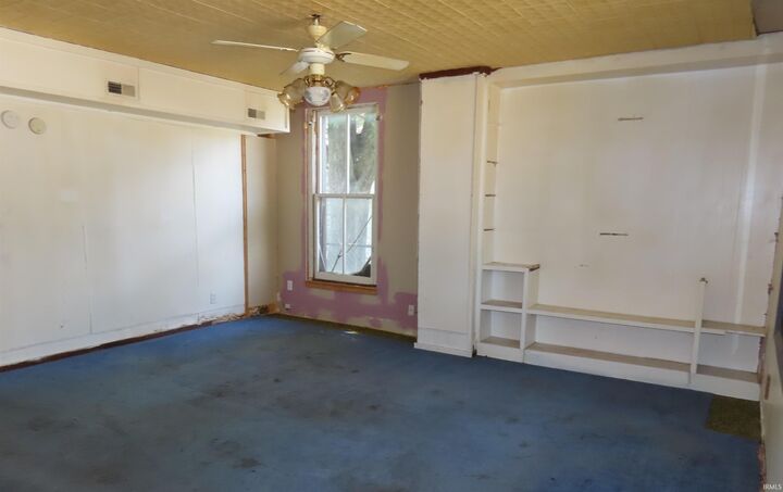 Property Photo:  526 E Second Street  IN 47620 