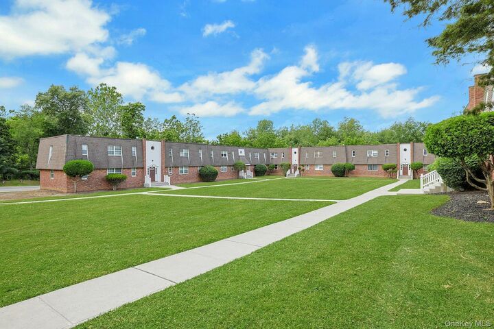 Property Photo: 6 Crescent Drive 23 NY 10984