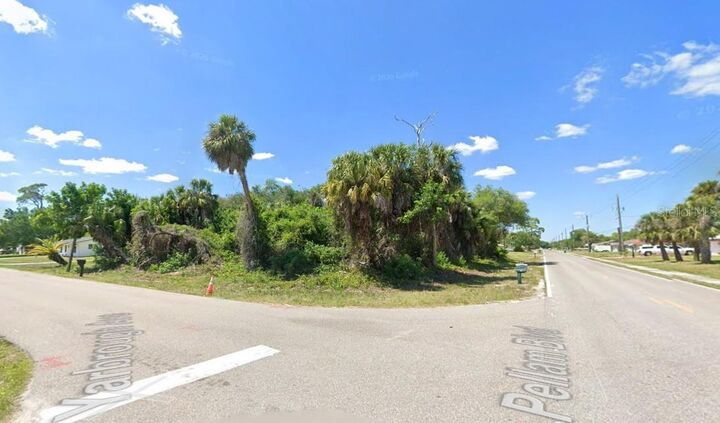 Property Photo:  18504 Yarbrough Avenue  FL 33948 