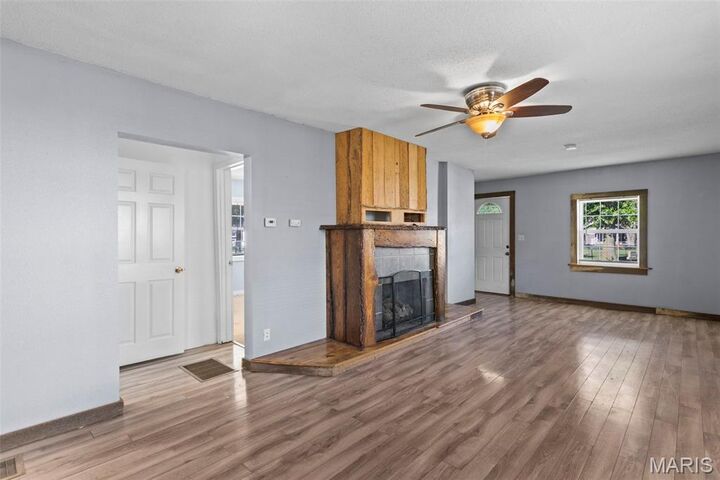 Property Photo:  1620 N Monroe Street  IL 62056 