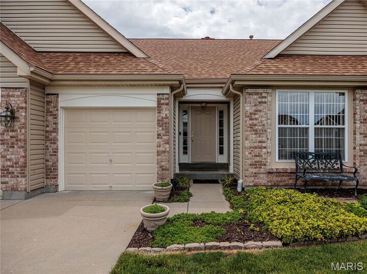 Property Photo: 10 Meramec Bluffs Court MO 63025