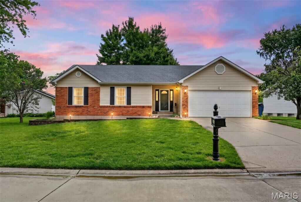 Property Photo:  1201 Summerwood Drive  MO 63376 