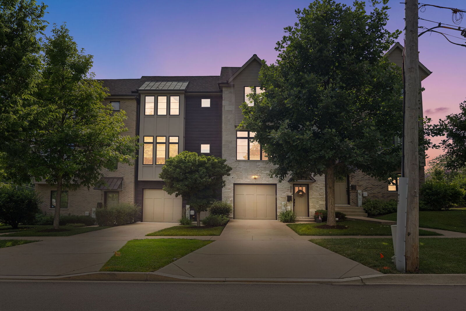 Property Photo: 480 Newton Avenue IL 60137