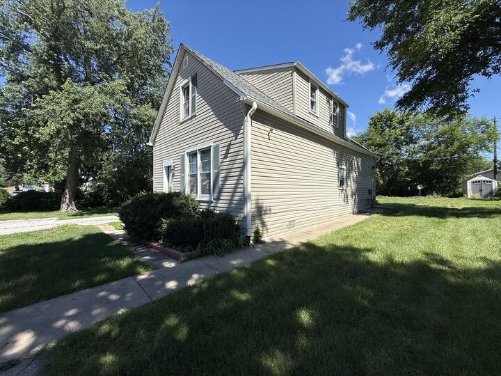Property Photo: 19 W 36th Place IL 60475