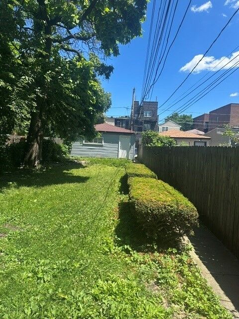 Property Photo: 1845 N Sawyer Avenue IL 60647