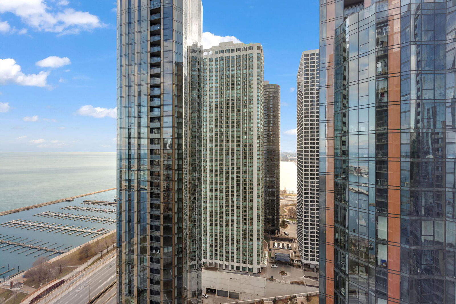 Property Photo:  450 E Waterside Drive 2704  IL 60601 