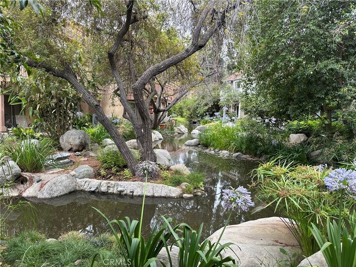 Property Photo: 7111 Farralone 87 CA 91303