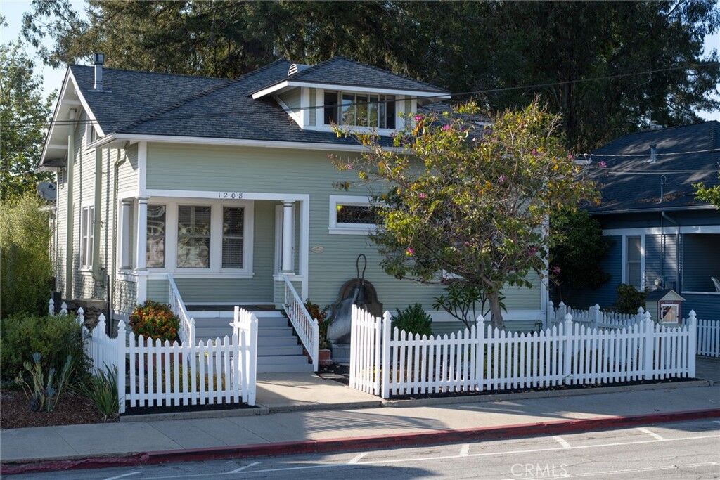 Property Photo:  1208 Pismo  CA 93401 
