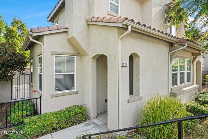 Property Photo: 1570 Silver Shadow Drive CA 91320